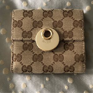 Gucci wallet